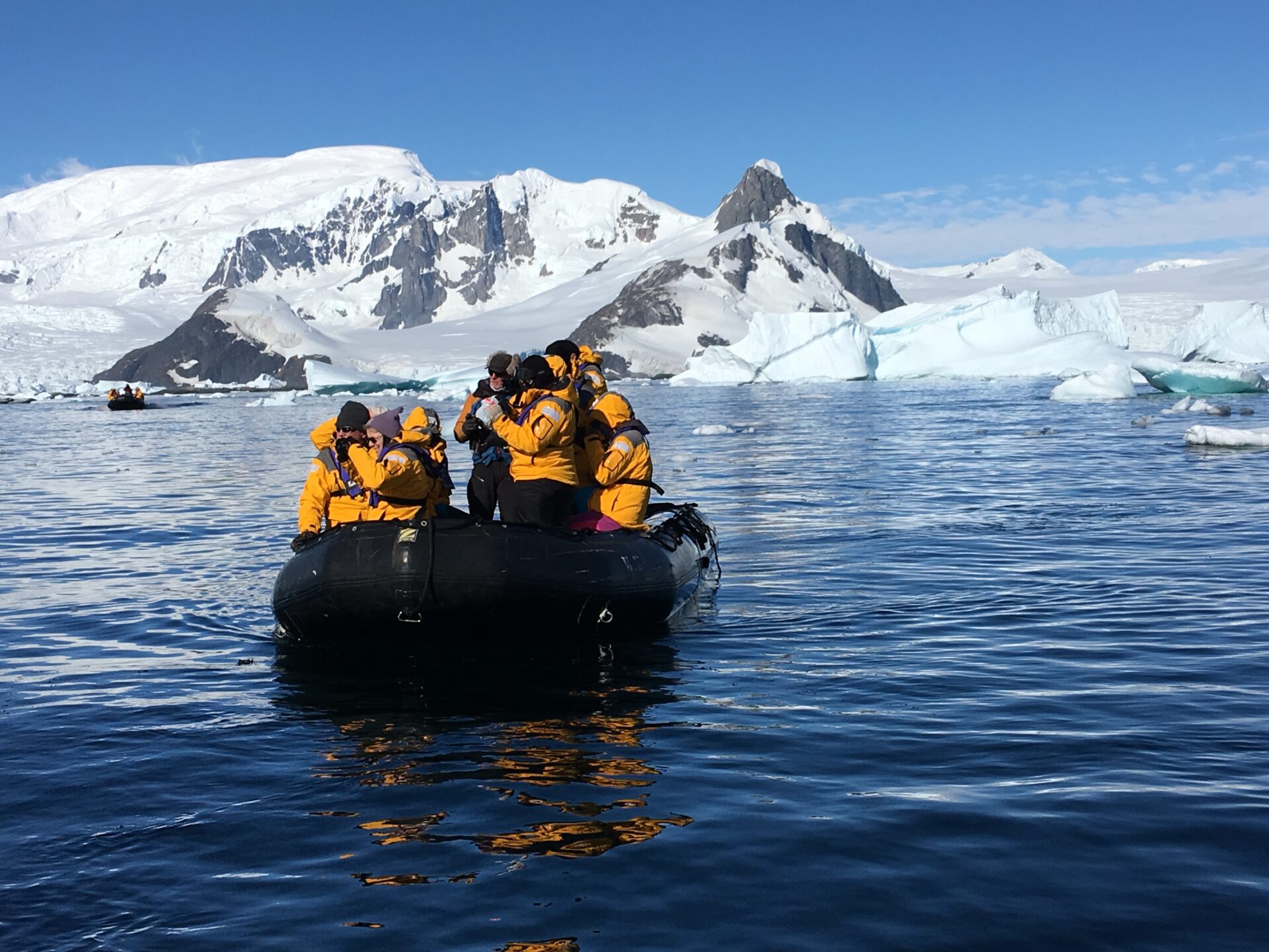南極に行きたい！ゾディアックボートに乗って大冒険